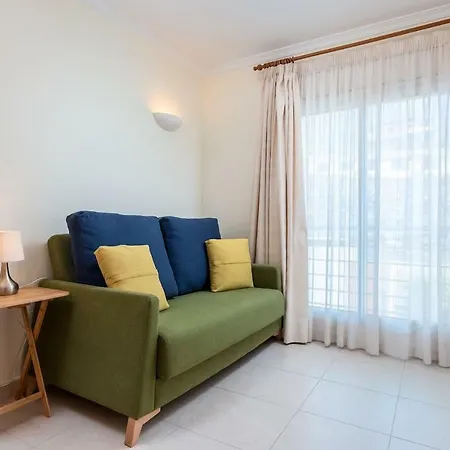 Modern, Spacious With Roof Terrace Puerto de Santiago (Tenerife)