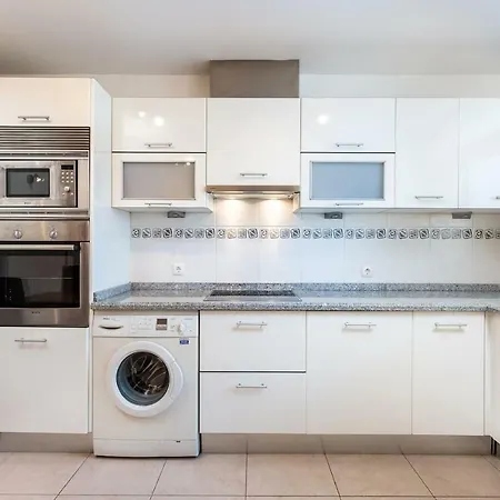 Apartament Modern, Spacious With Roof Terrace *